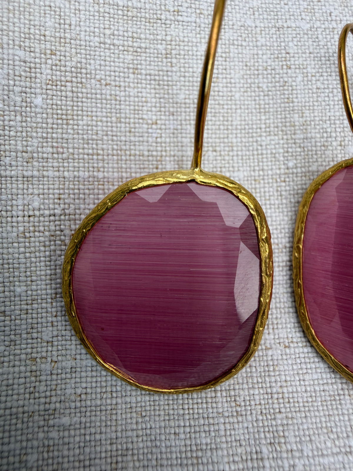 DROP EARRINGS