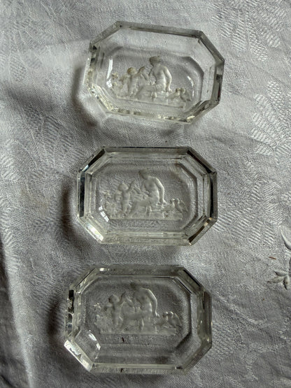 GLASS DISHES