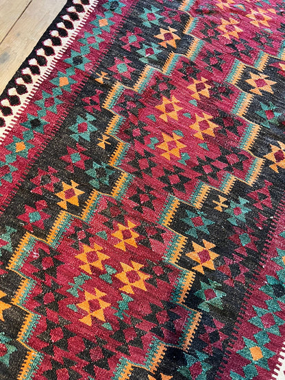 KILIM RUG