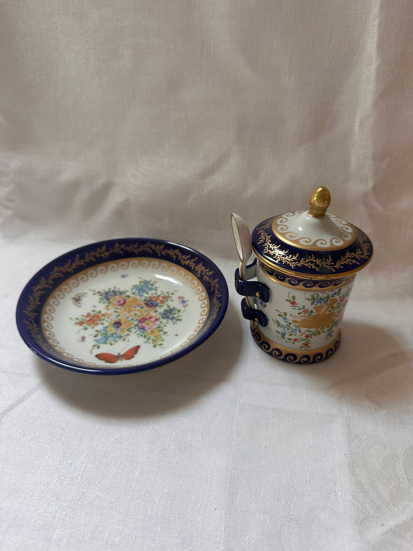 ANTIQUE POT AND PLATE