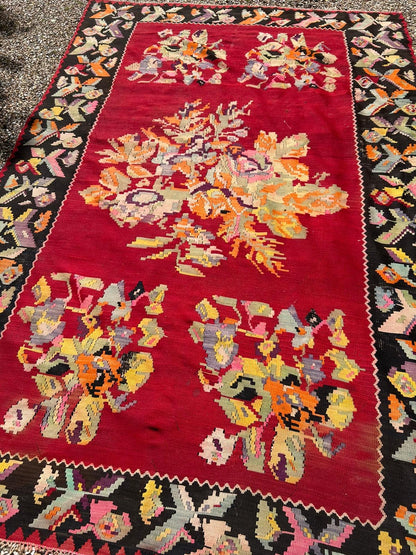 KILIM RUG