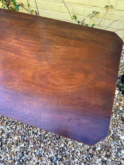 BOBBIN TABLE
