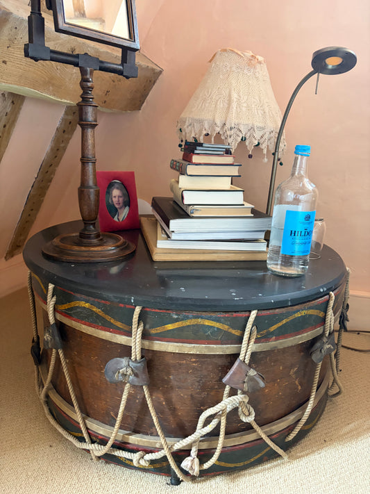 DRUM TABLE