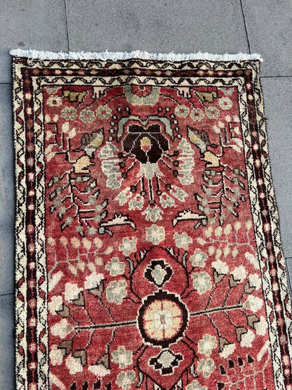 CARPET RUNNER