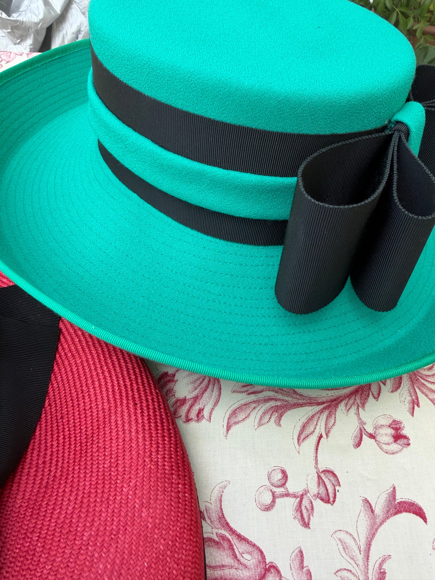 3 SMART HATS