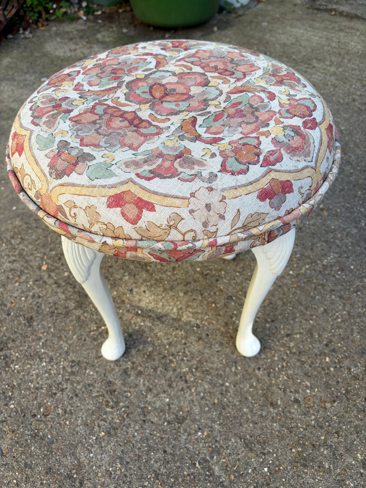 STOOL