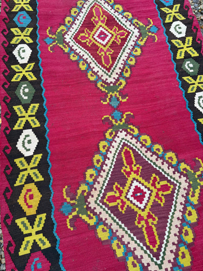 KILIM RUG