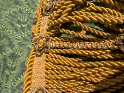 ANTIQUE FRINGING