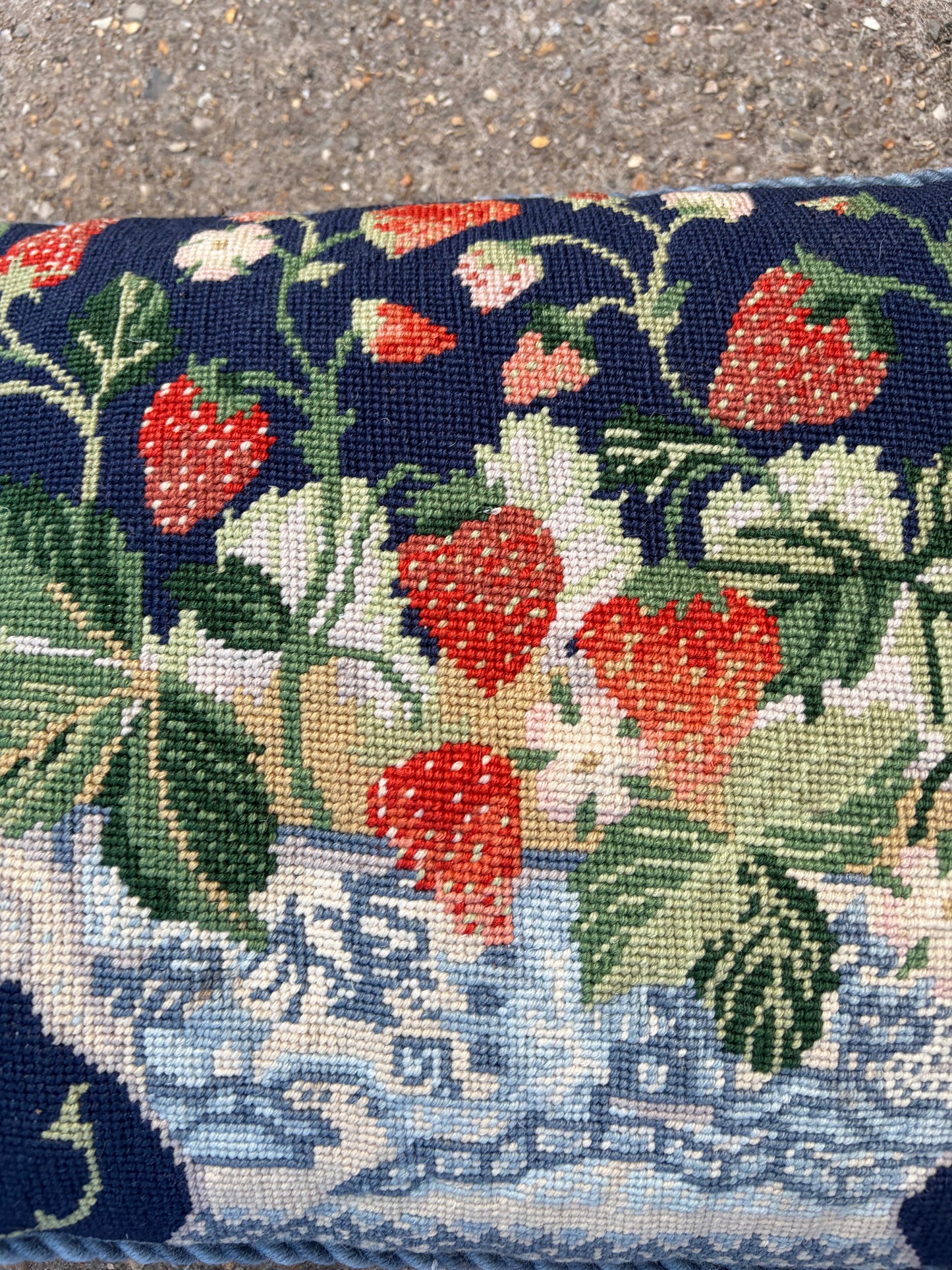 STRAWBERRIES TAPESTRY CUSHION