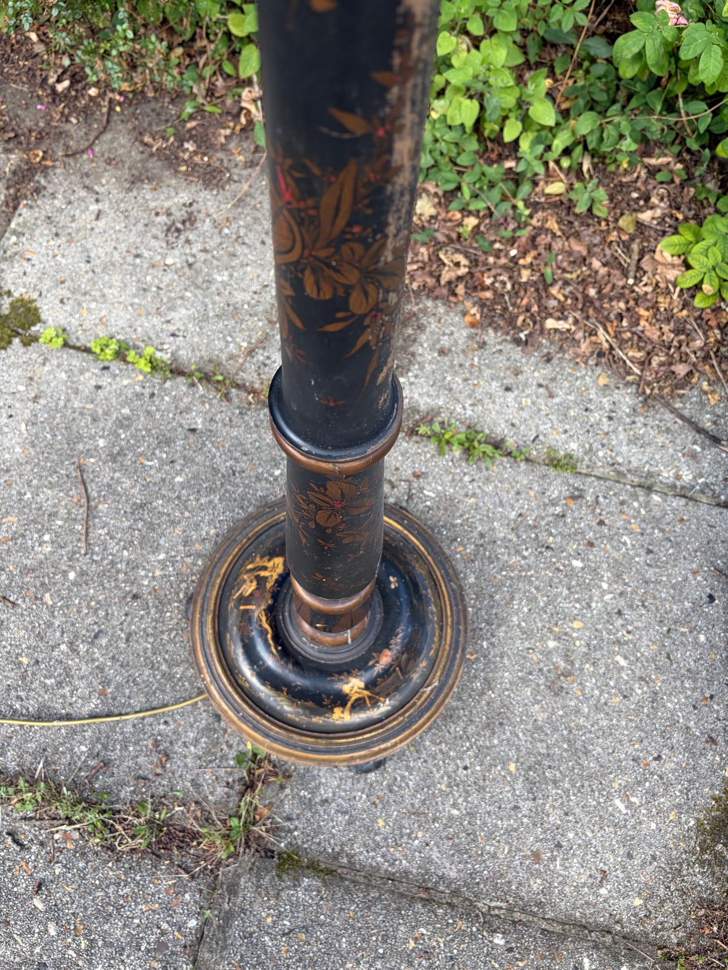 PAINTED STANDING LAMP