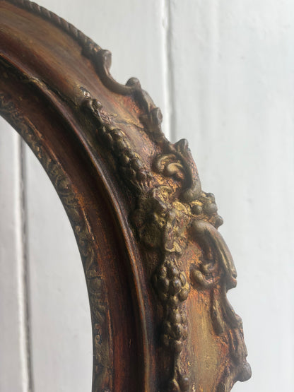 OVAL FRAME
