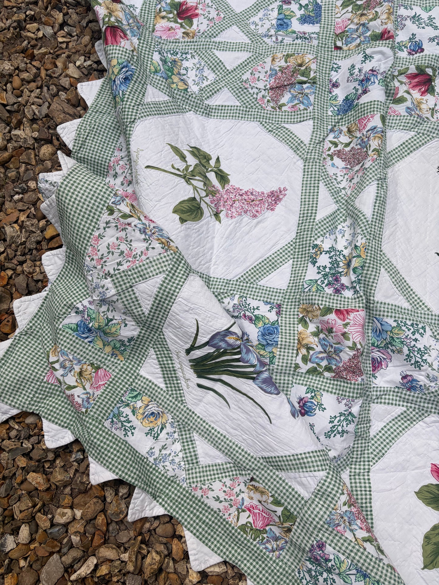FLOWERS QUILT