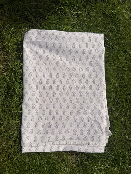 TABLECLOTH