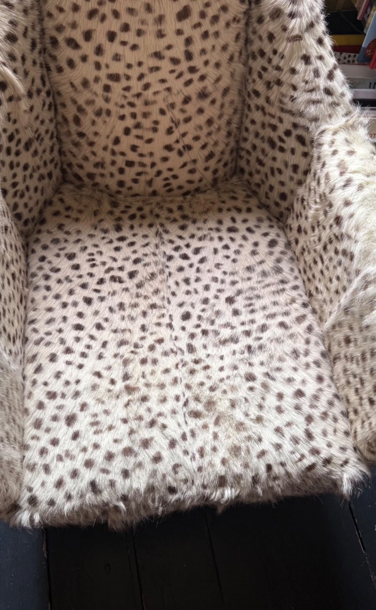 OKA CHAIR