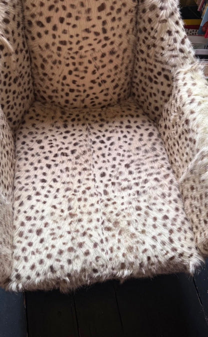 OKA CHAIR