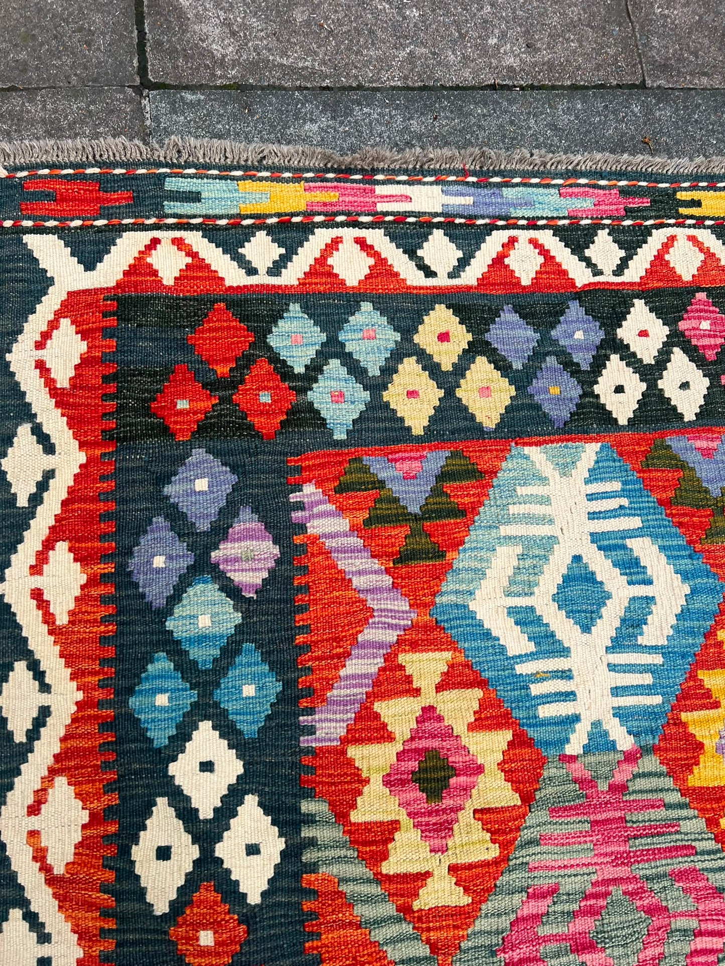 KILIM RUG