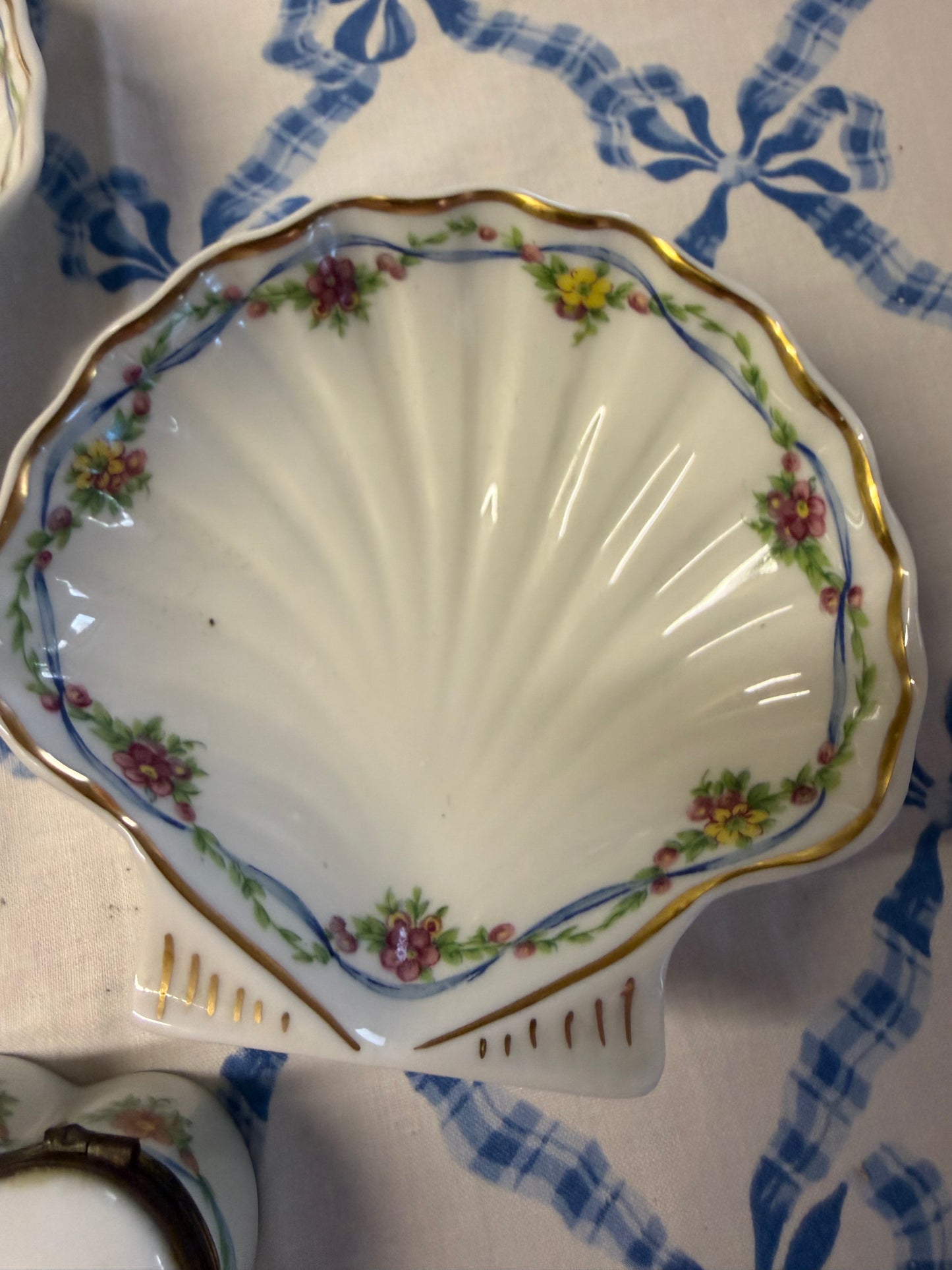 LIMOGES TABLE SET