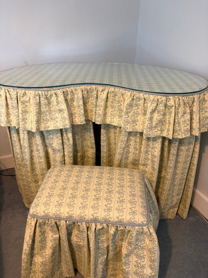 DRESSING TABLE