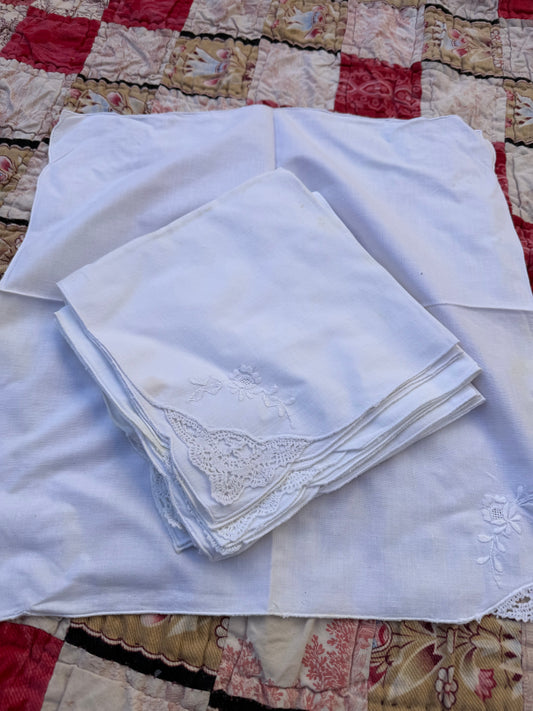 8 NAPKINS