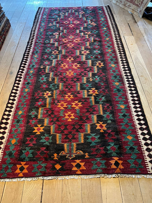 KILIM RUG