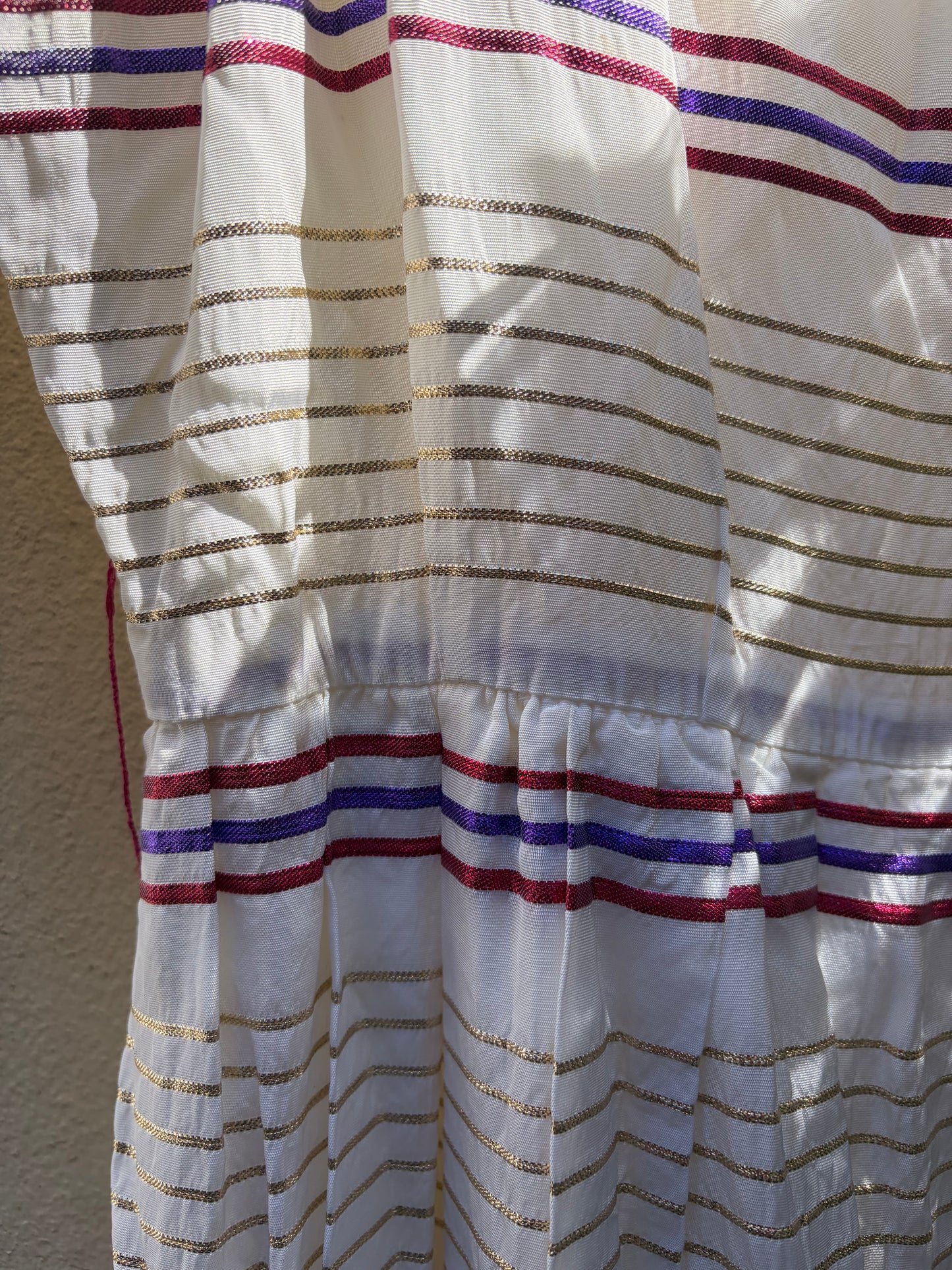 VINTAGE DRESS