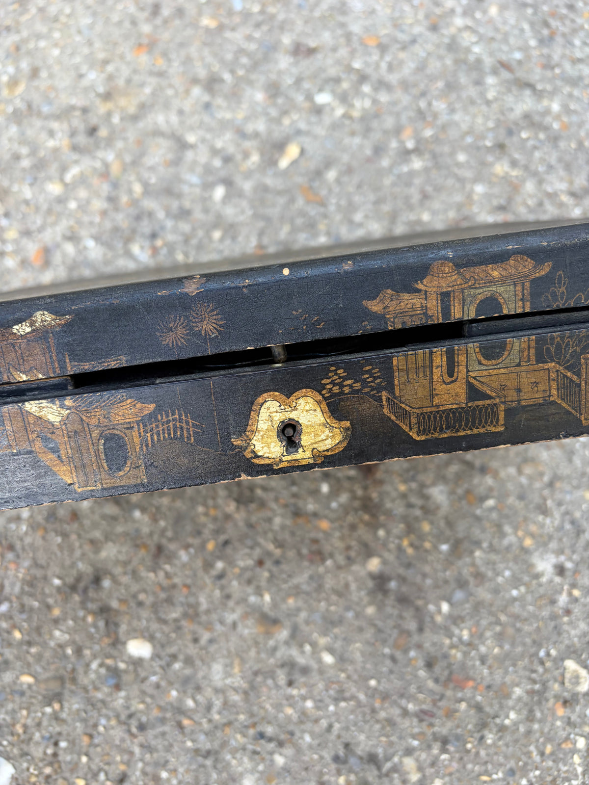 ANTIQUE GAMING BOX