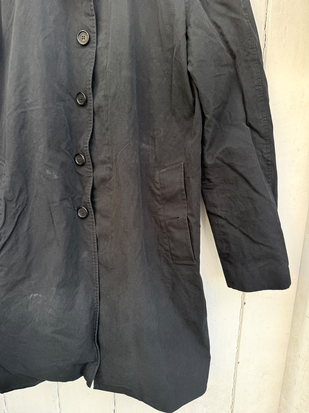 BURBERRY TRENCH COAT