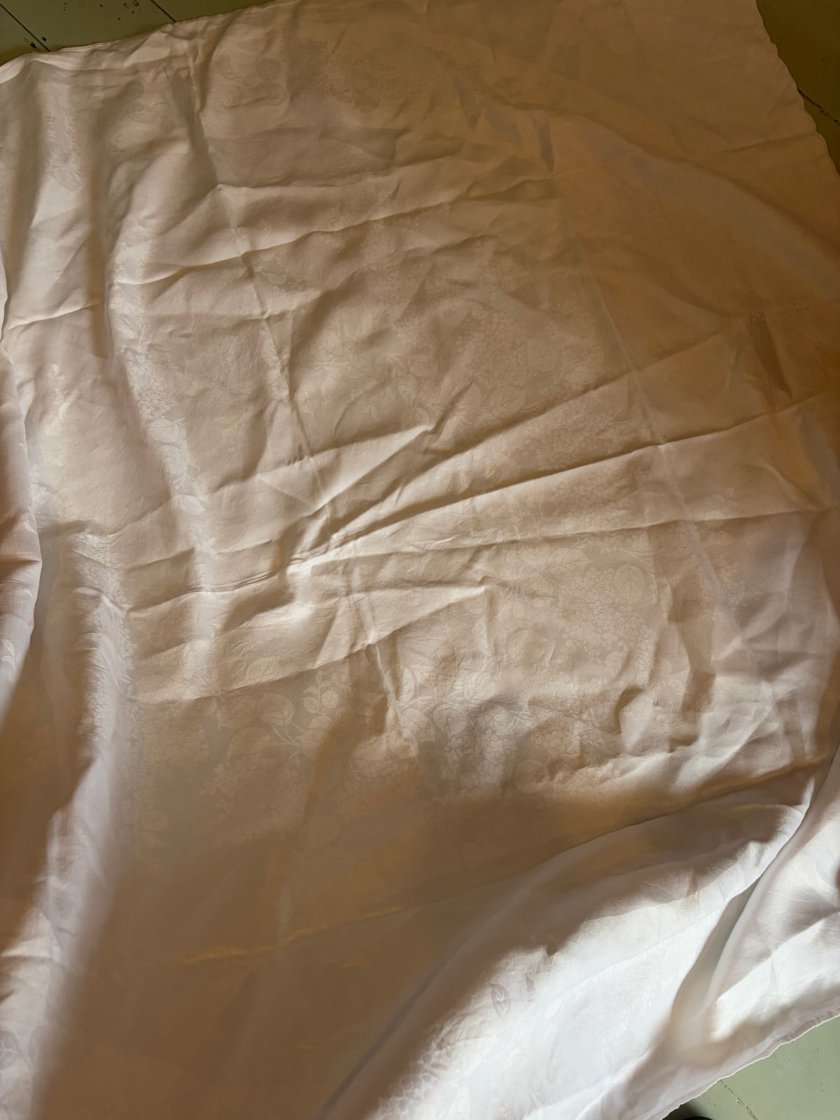 DAMASK CLOTH