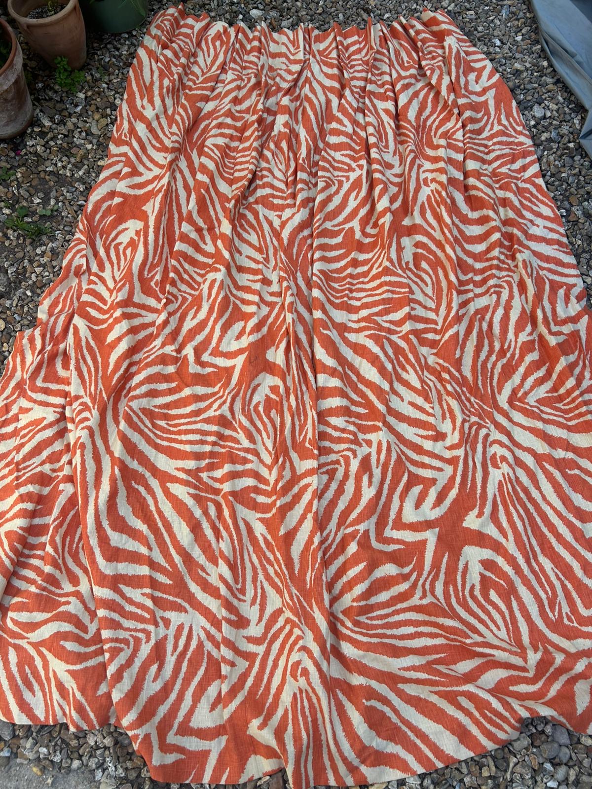 HUGE CURTAIN