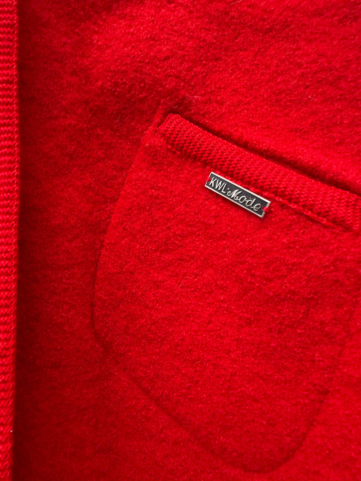 RED CAPE