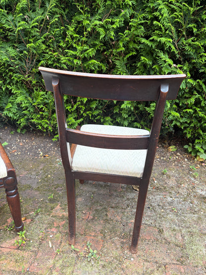 10 CHAIRS