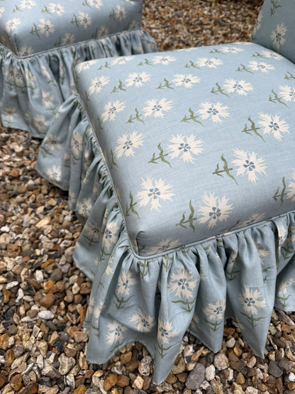 SLIPPER CHAIR