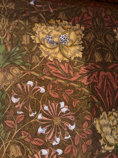 WILLIAM MORRIS SOFA