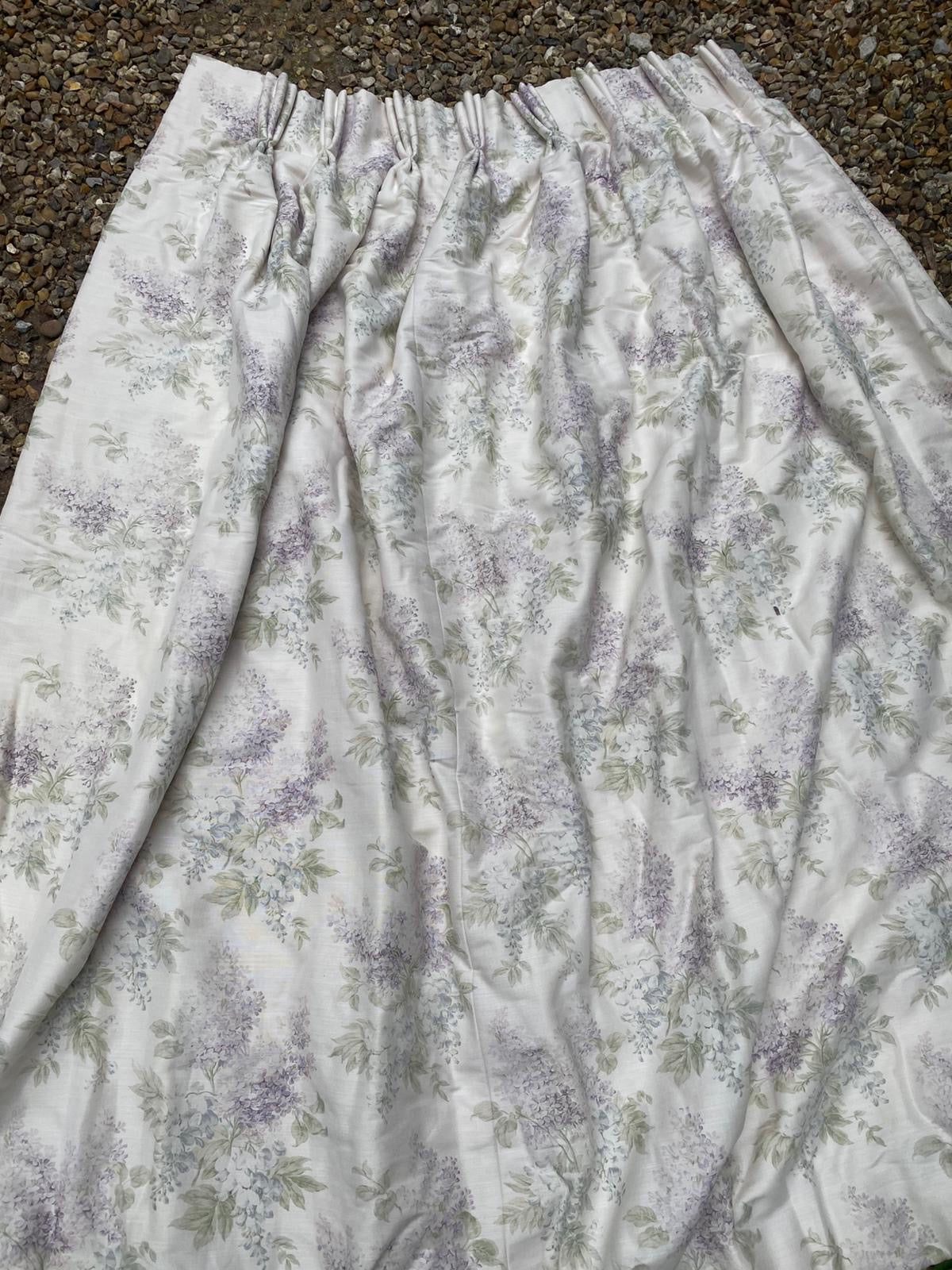 BENNISON CURTAINS