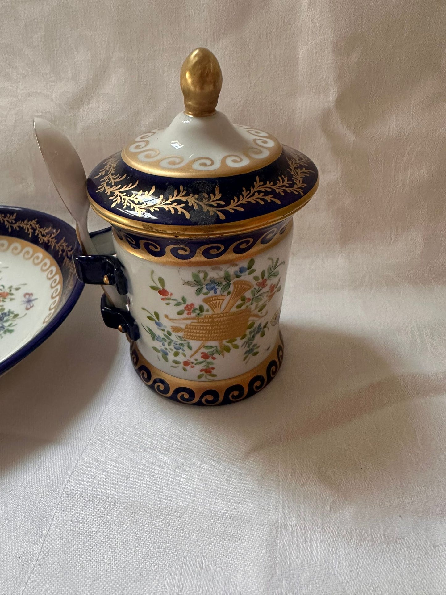 ANTIQUE POT AND PLATE