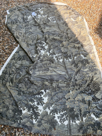 2m HOUSE OF HACKNEY