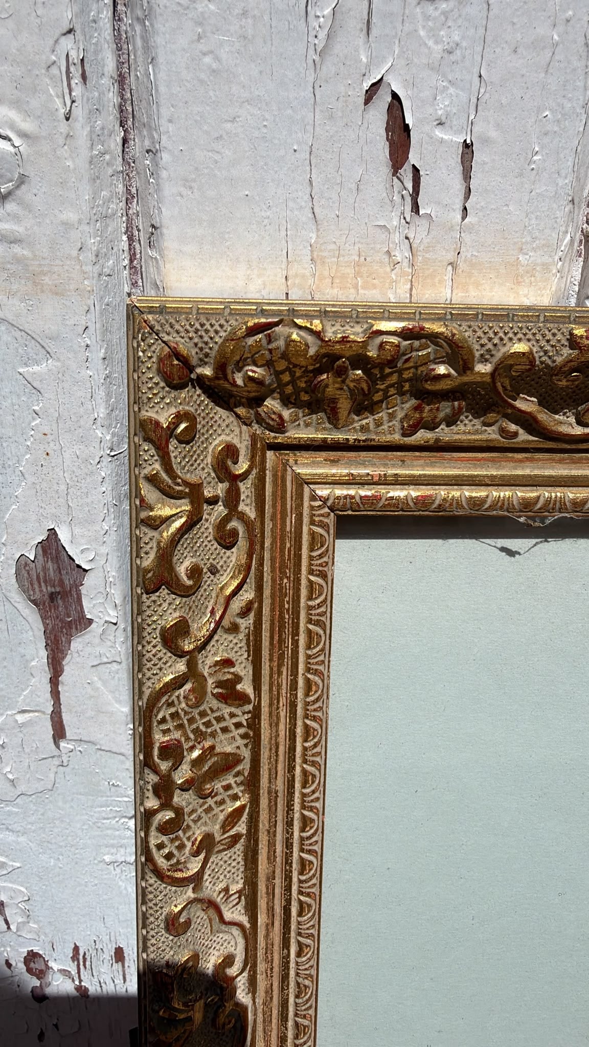 LARGE FRAME