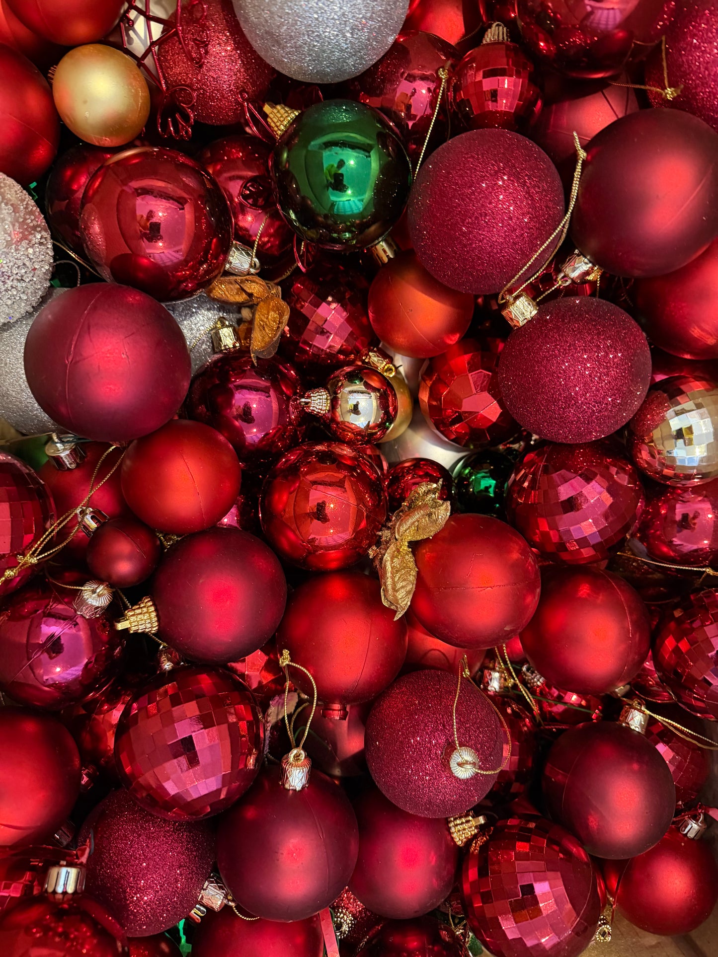 BAUBLES