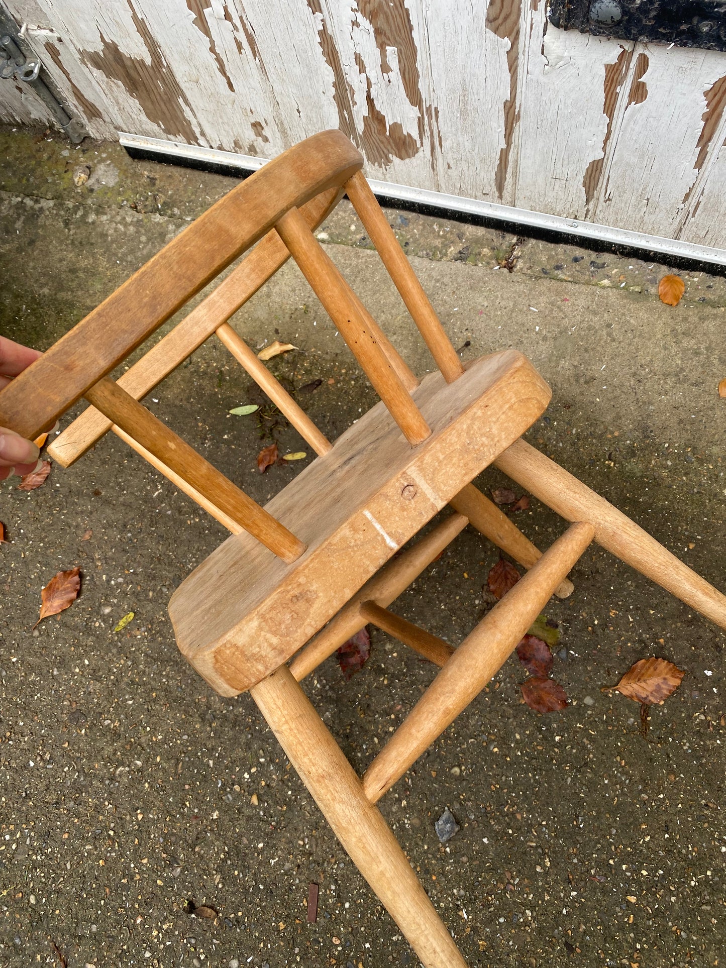 CHILDS CHAIR