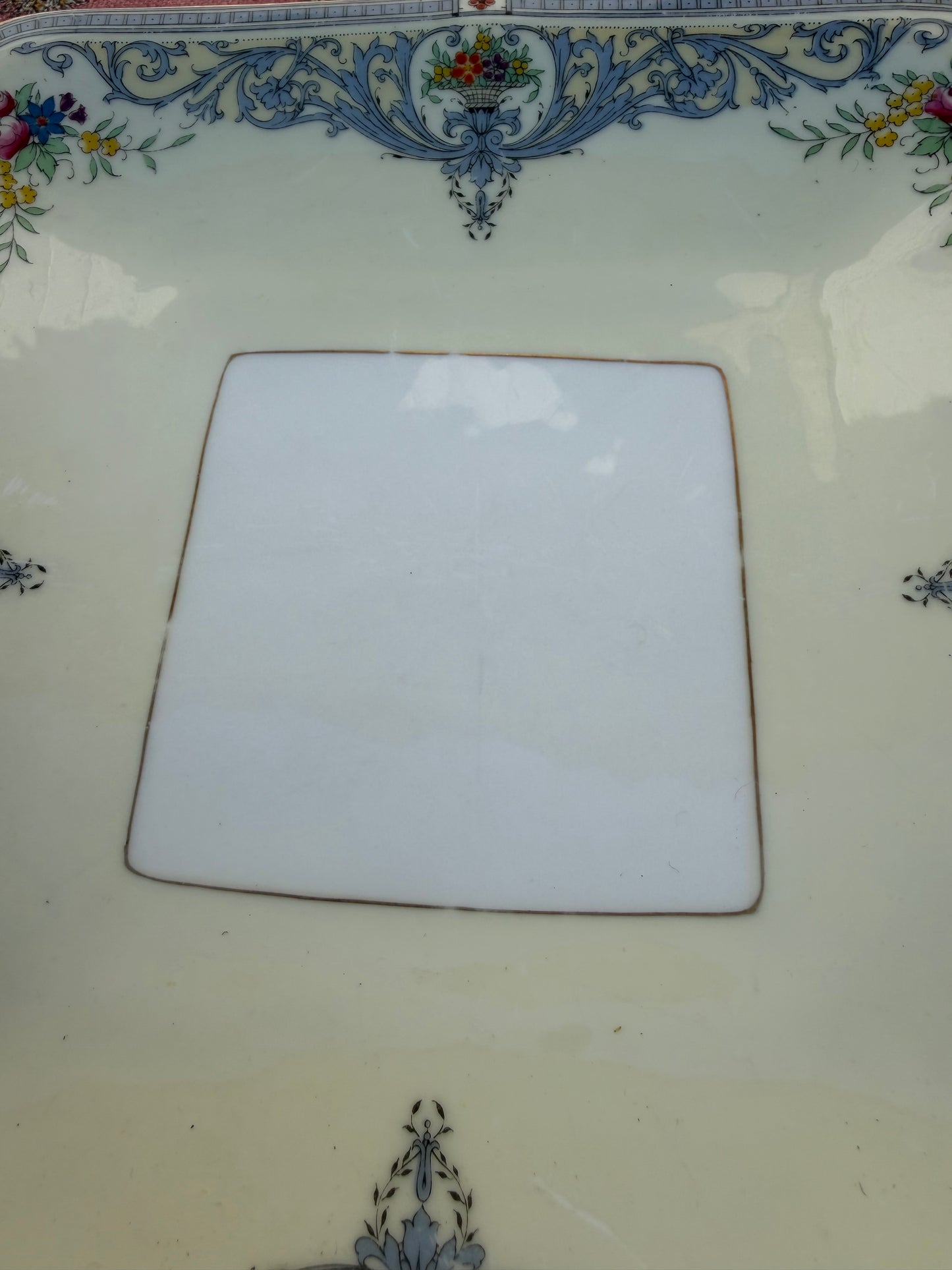 SQUARE PLATES