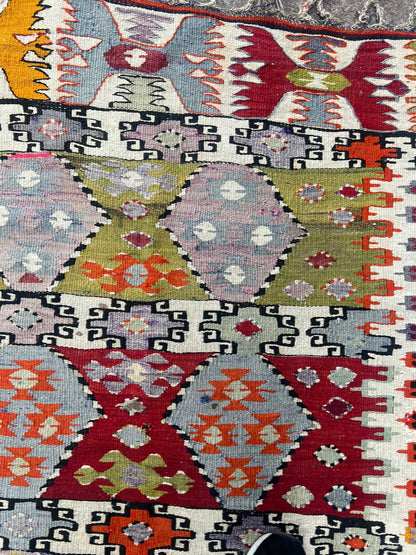 ANTIQUE KILIM