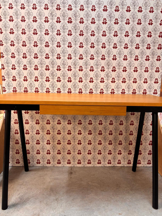 HEALS DESK