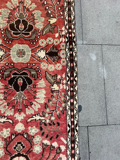 CARPET RUNNER