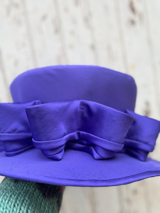 VINTAGE HAT