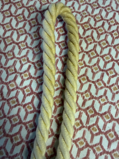 CURTAIN TIE