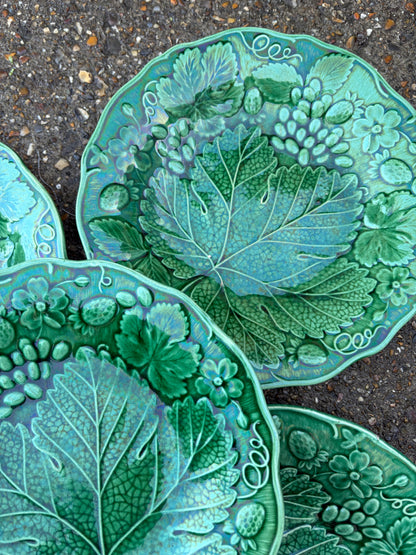 GREEN PLATES