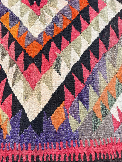 KILIM RUG