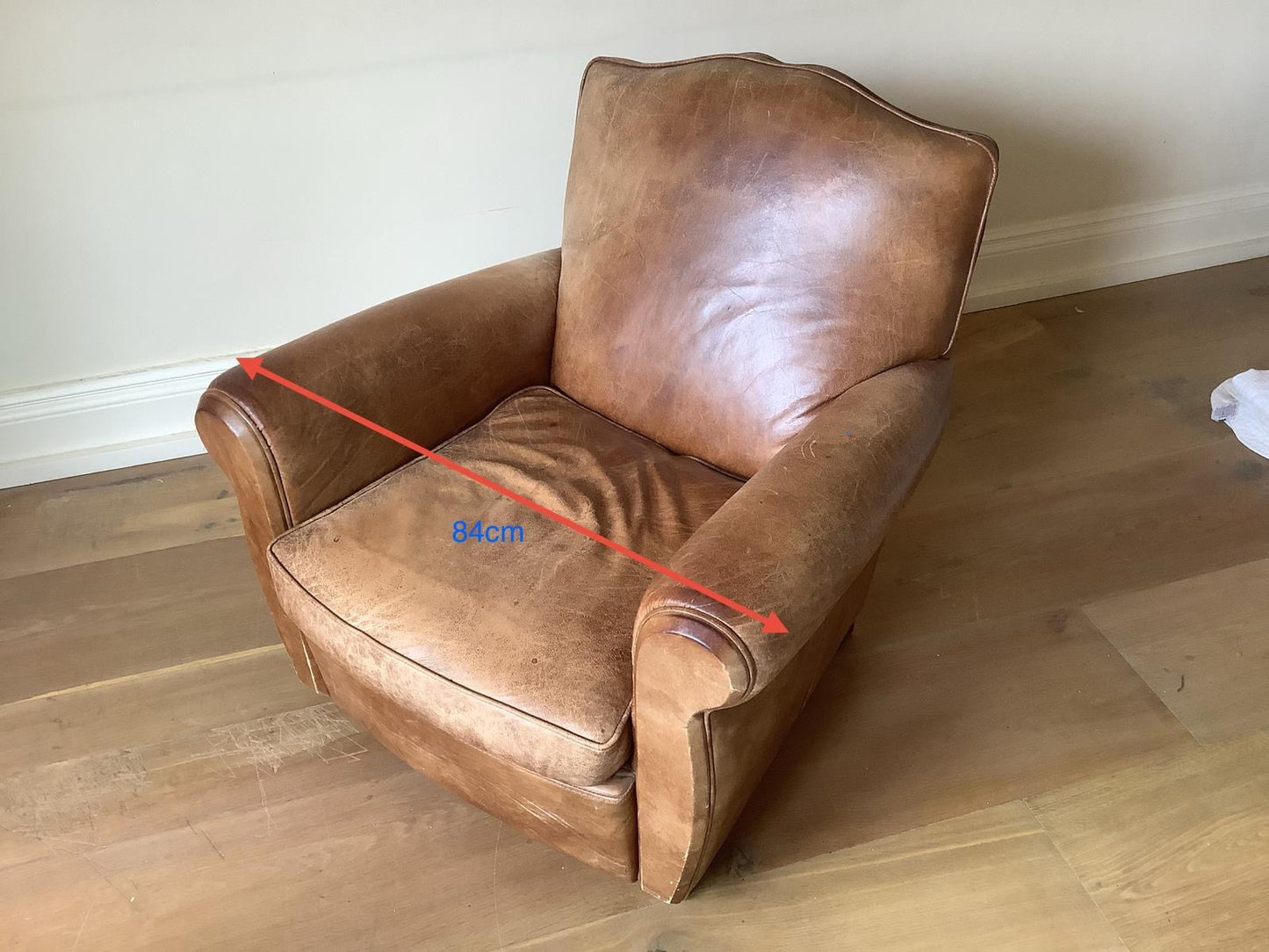 LEATHER ARM CHAIR