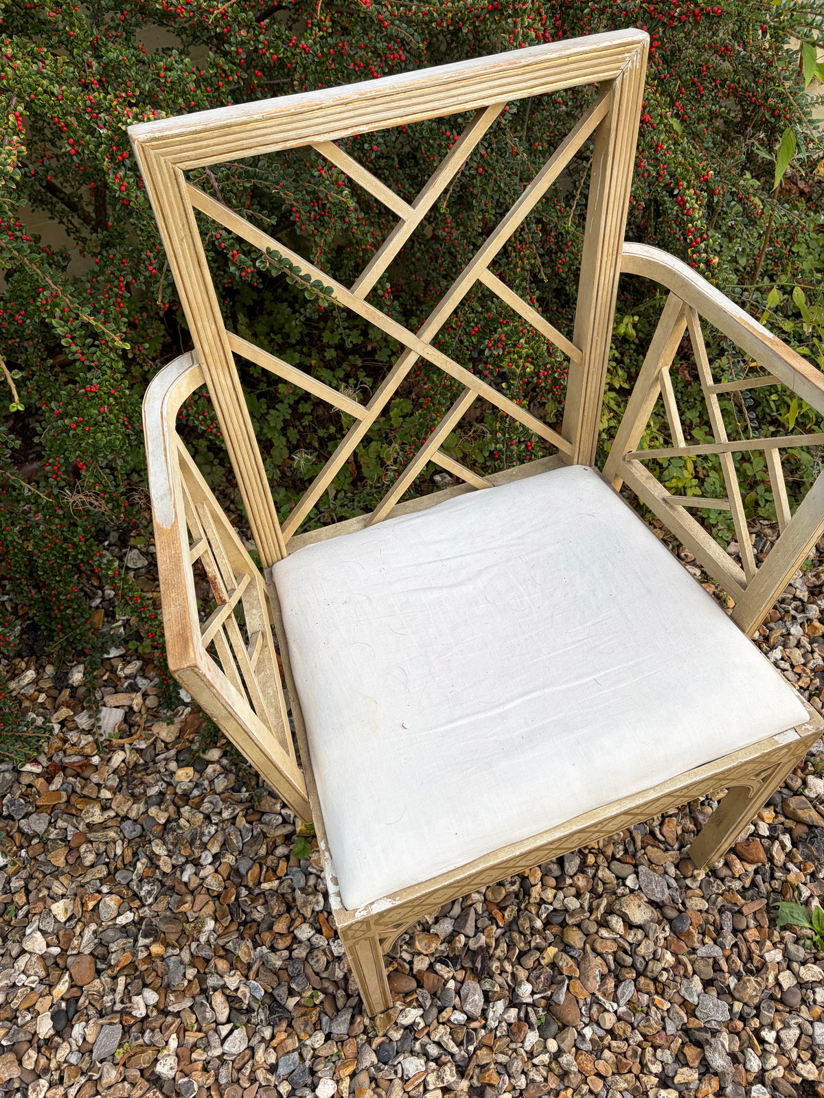 SET 4 CHAIRS