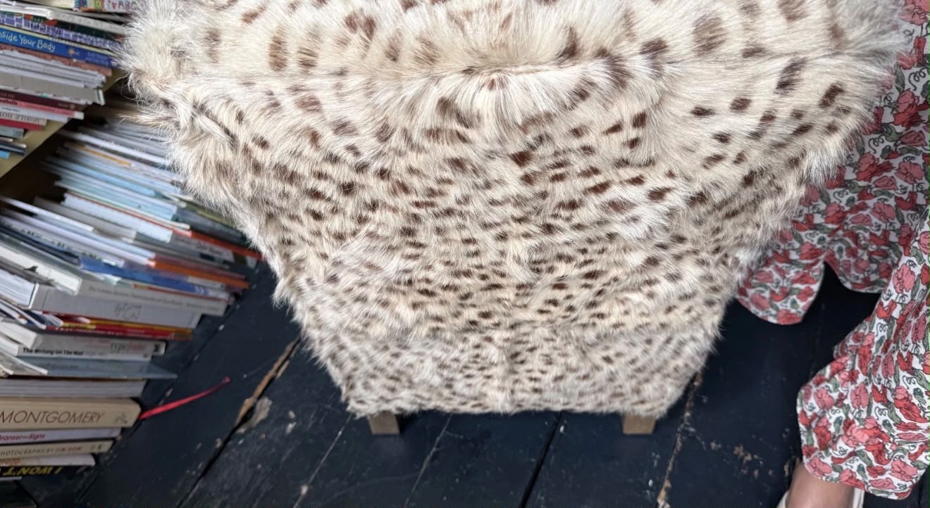 OKA CHAIR
